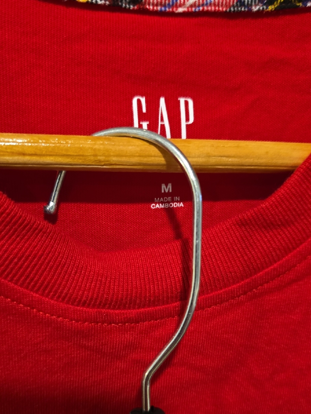 GAP - Picture 2 of 4
